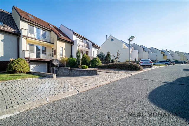 boční pohled na dům [2/35]